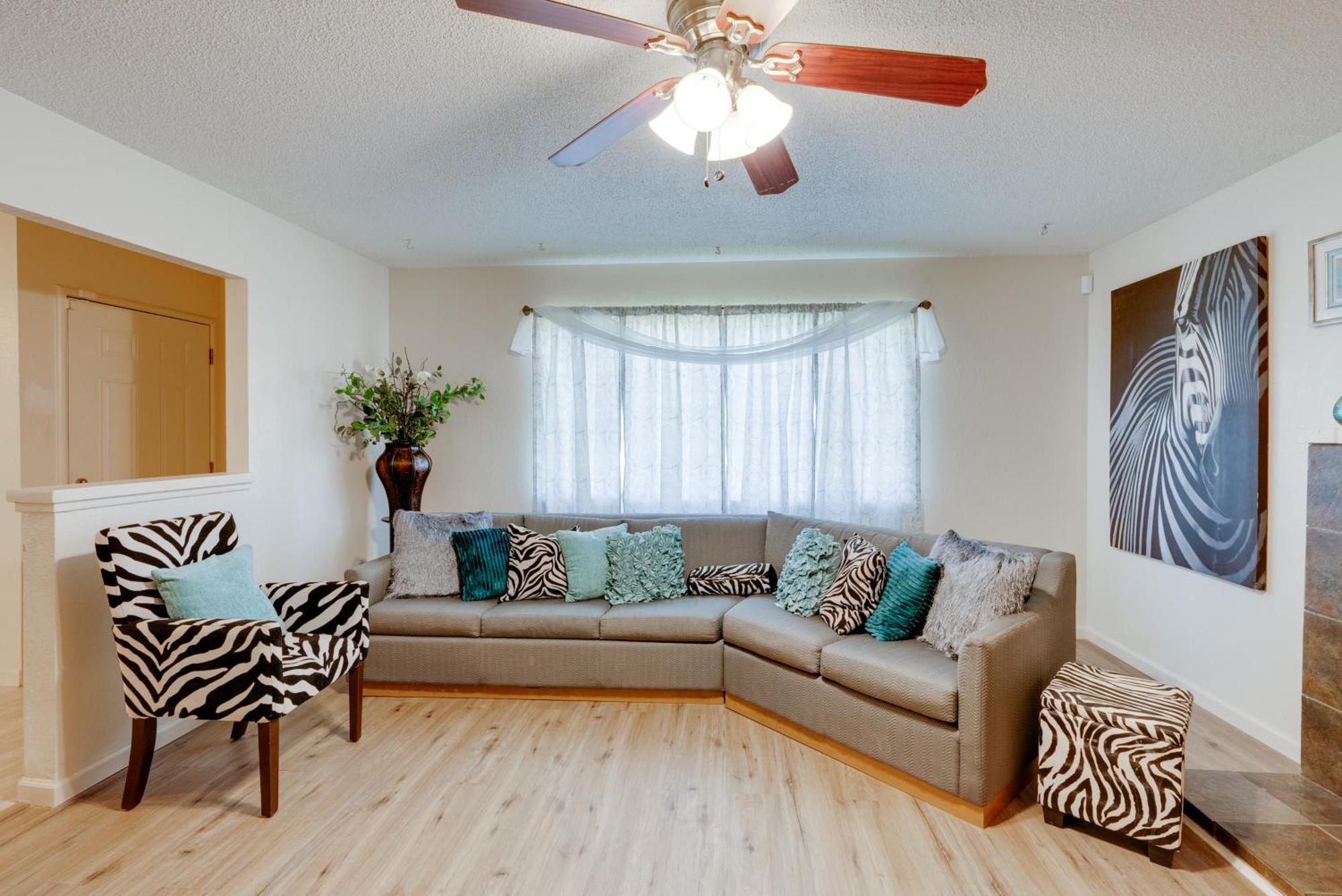 Breezy Fresno Home - Near Airport And Downtown מראה חיצוני תמונה