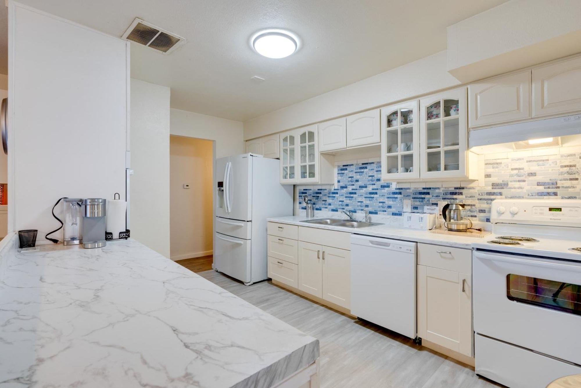 Breezy Fresno Home - Near Airport And Downtown מראה חיצוני תמונה